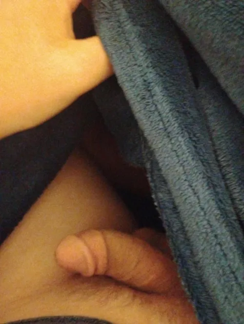 (18) I'm young and a good boy I need dick by tomorrow in the morning between 10-4 i host by Cincinnatislut14