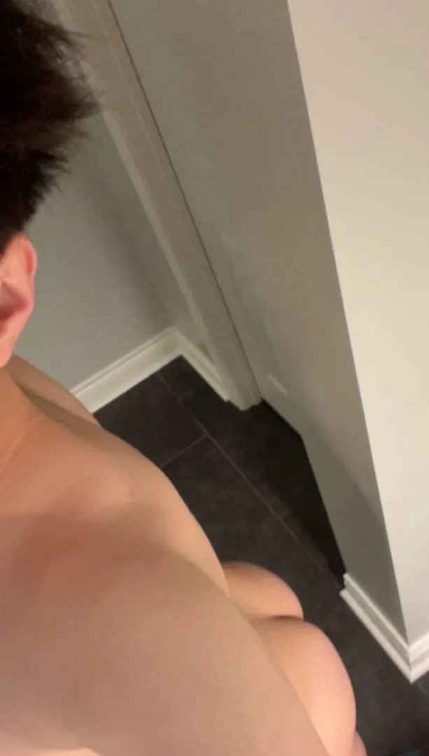 [18] Just a boy waiting for his daddy  posted by Popular-Maybe-8522