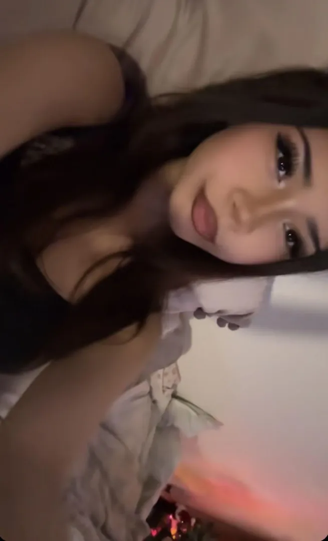 [18] Latina, UH, add my snap @htx_lexi107 posted by ItsMichaelaa