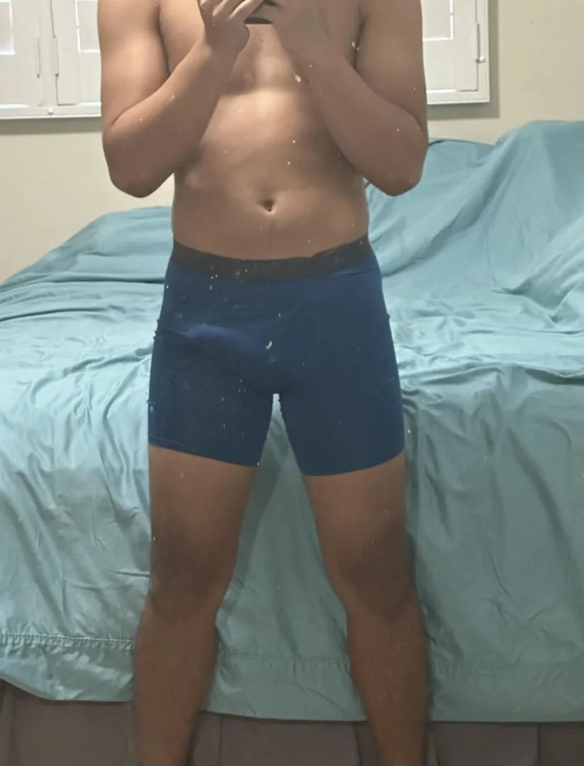 18 [M4F/MF] Honolulu- virgin looking for fun posted by One-Lobster-4096