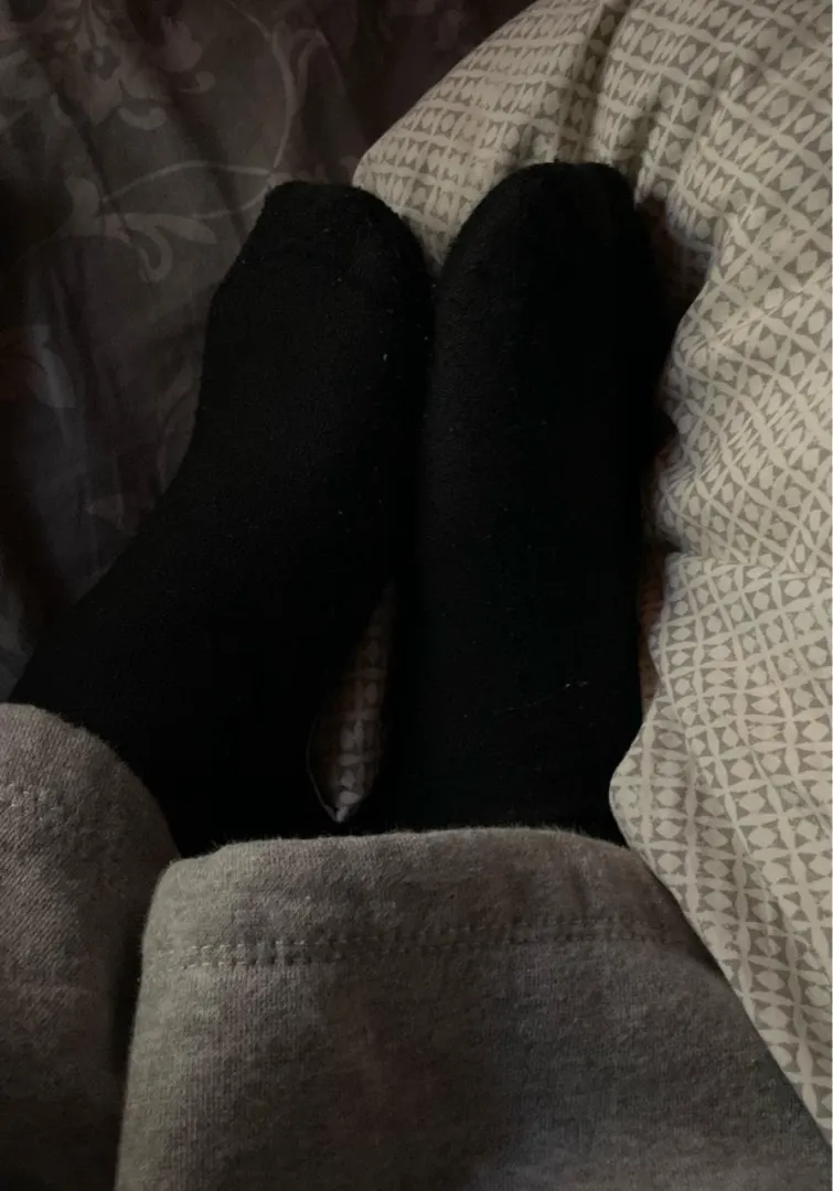 18 small feet posted by One-Warning-4737