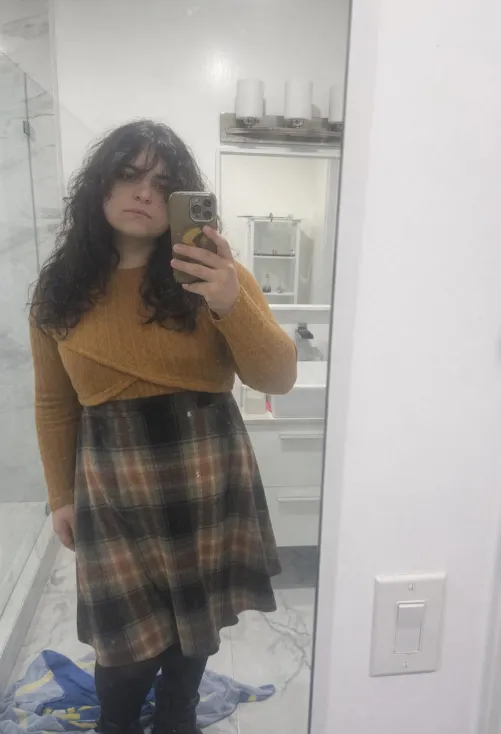 18 T4T Kendall, looking for 18-21 by After-Relief6159