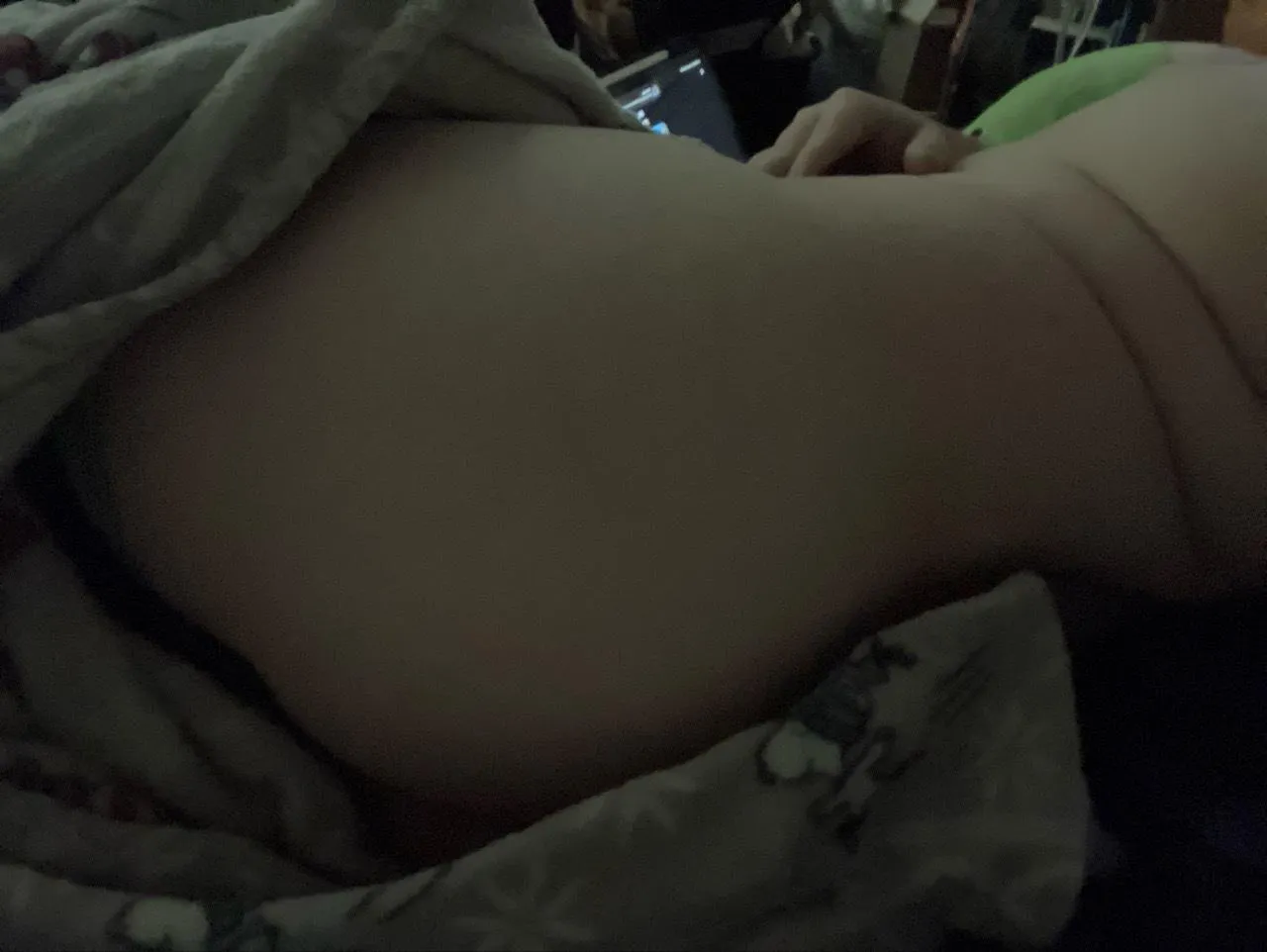 18 t-girl #STL looking for some fun posted by cum-dumps