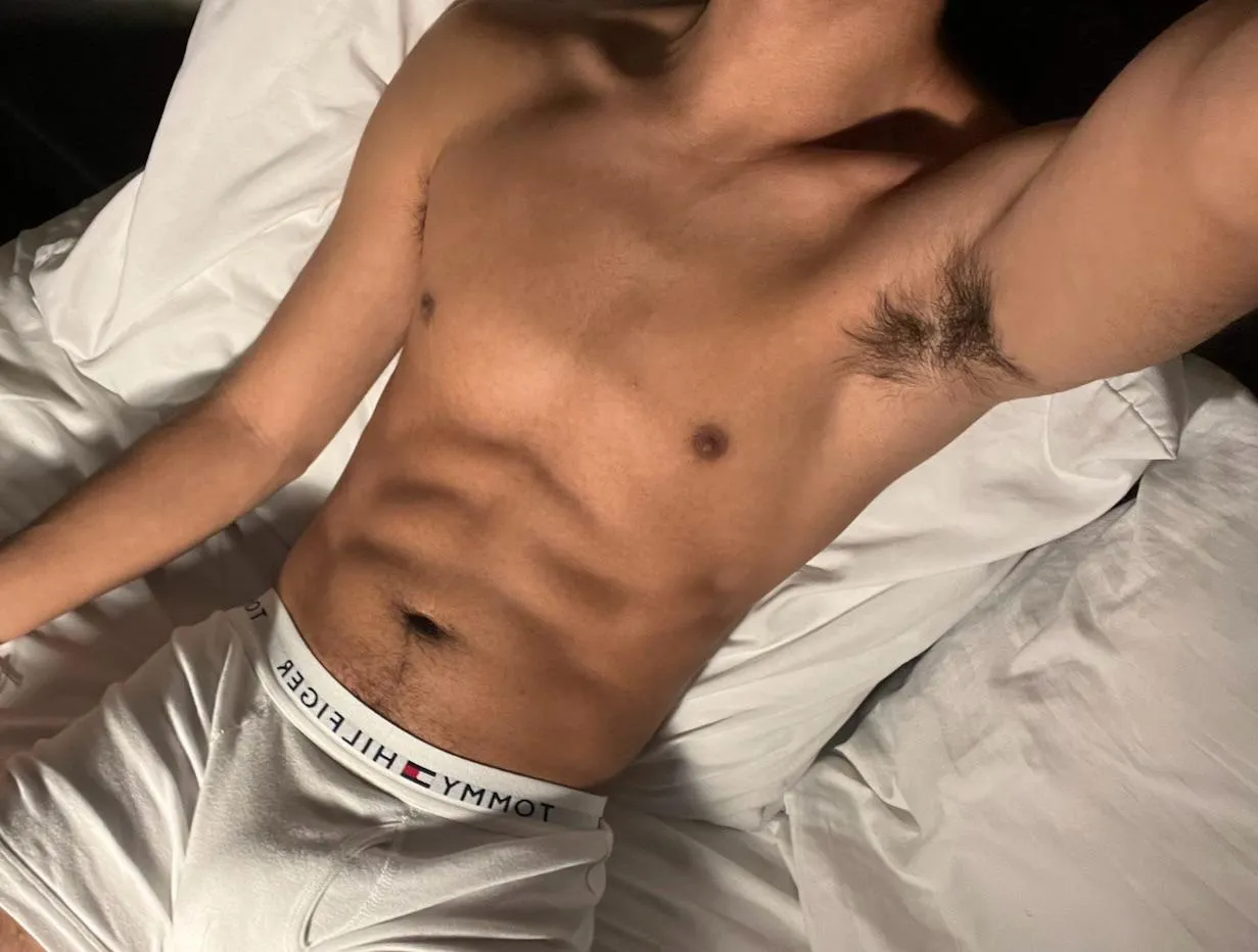 18 twink First time showing posted by PartyAd1505