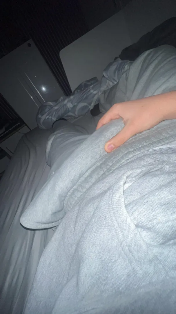 [18] Upvote wenn du anfassen würdest posted by No-Baby-2872