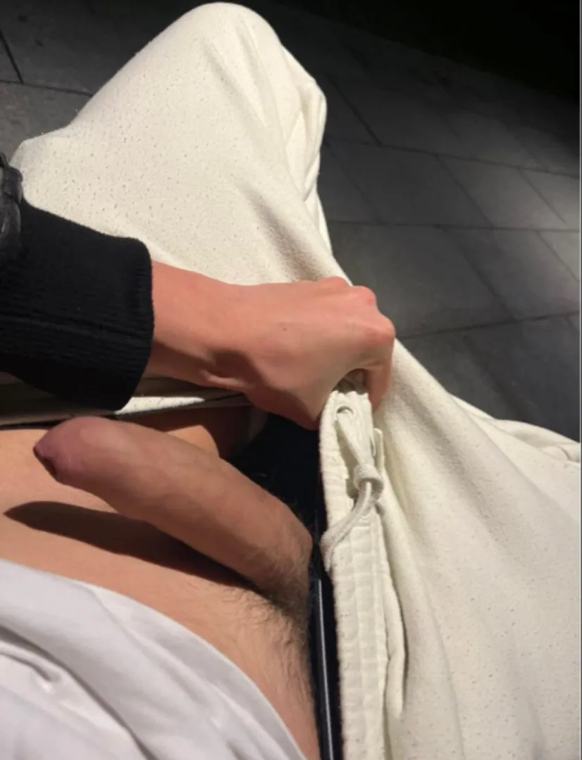 [18] Was würdest du mit mir machen wollen? posted by ActuaryCommon1302