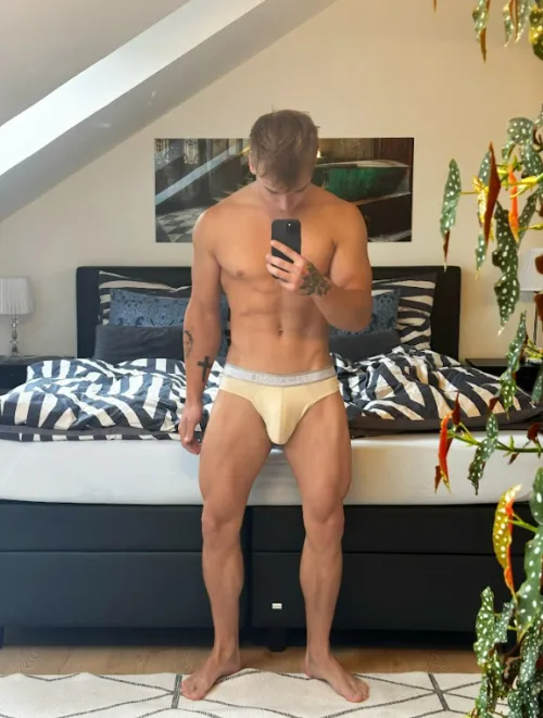 [18]  would you lick the cum off my abs? by Sasha_Hamilton