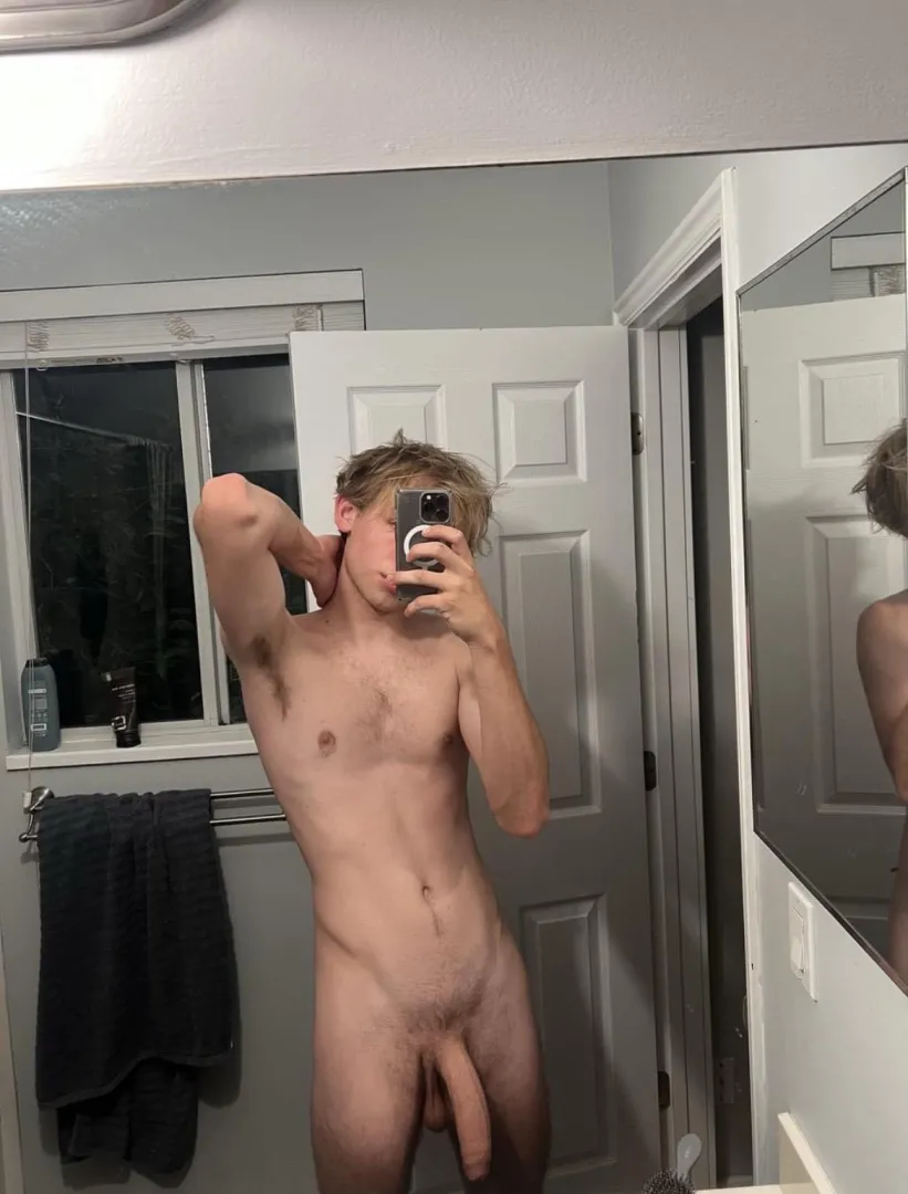 18, would you throat me? posted by Acrobatic-River-1310