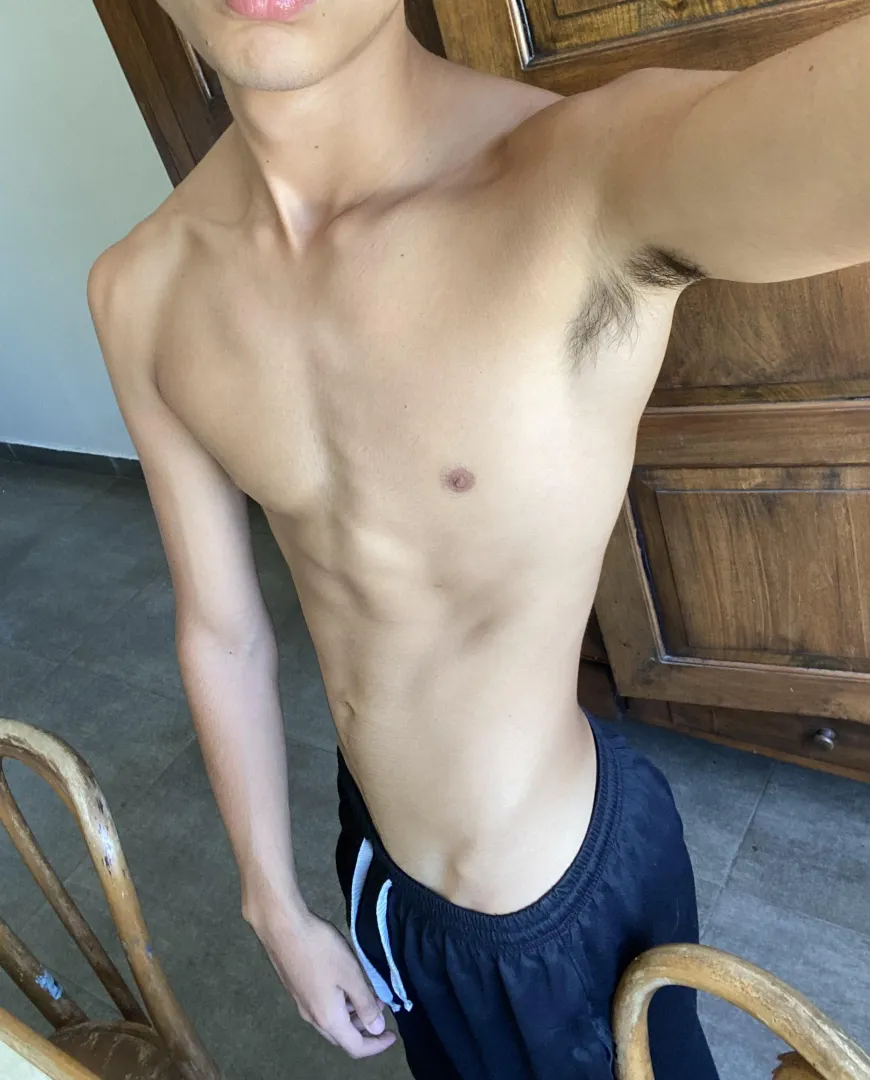 [18] wyd if u walk in on me like this posted by Much-Bed601