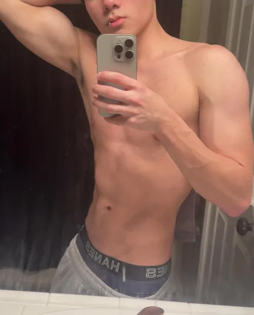 18 x male x oxnard by Ill_Seaworthiness813