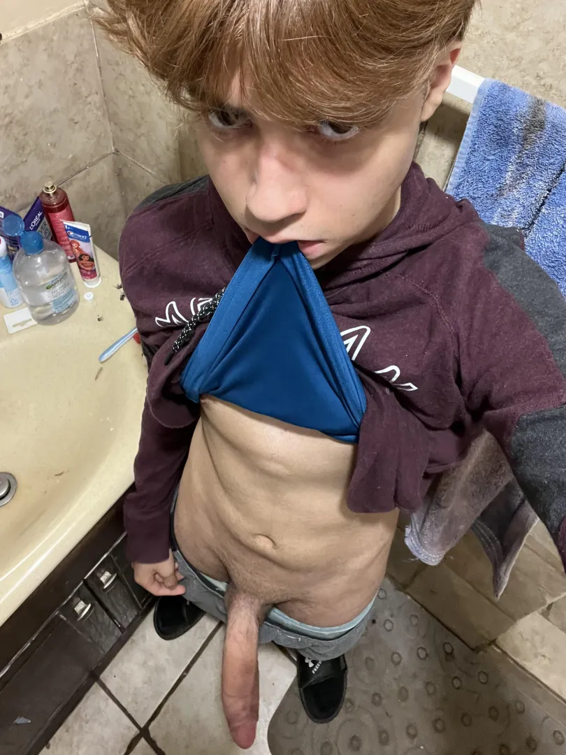 18 yr old highschool student posted by EarlySearch1804