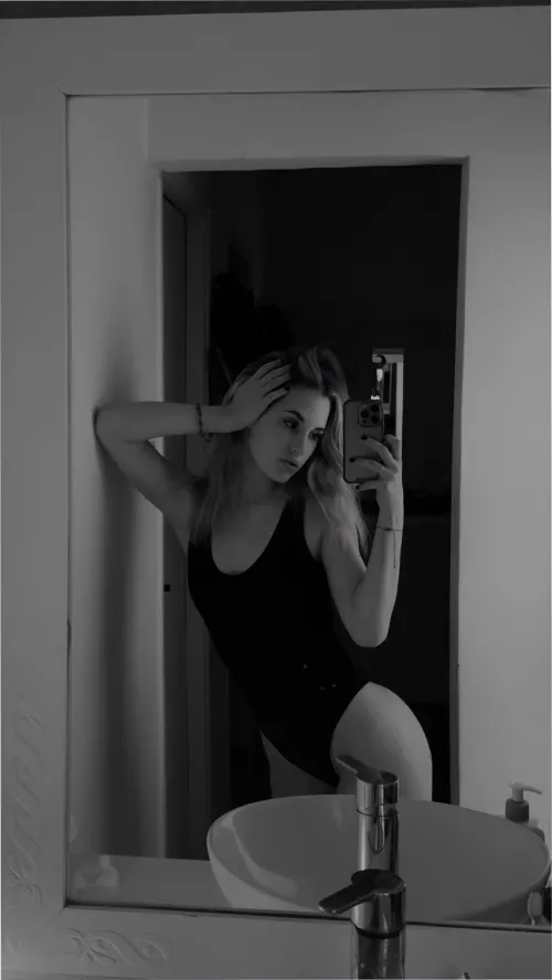 18F am i hot? by TeaseMeBunny