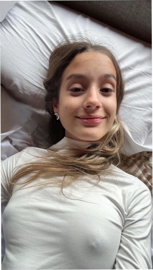 18F be honest… would you realize i’m not wearing a bra? posted by honeygirlmango