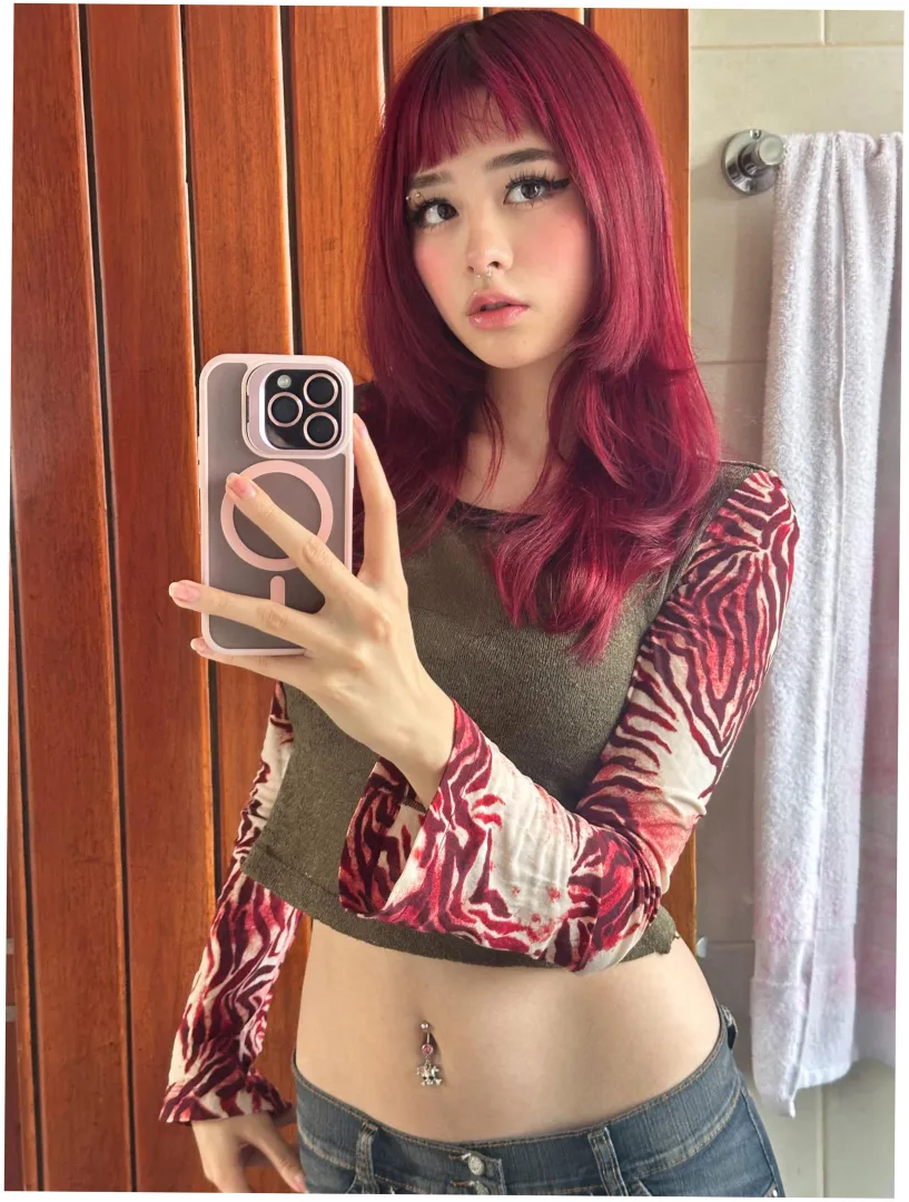 18F learning to be okay with attention posted by ShyButNastyyy