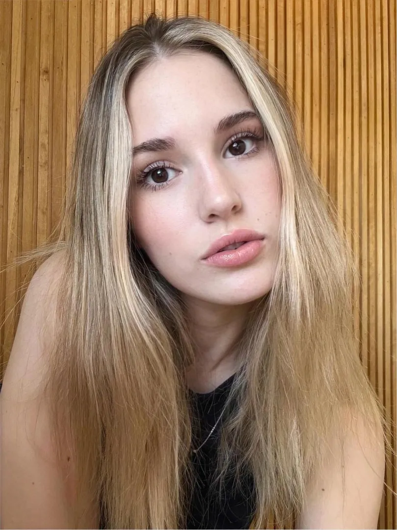 18f posting before i overthink the caption too much posted by TeaseMeBunny