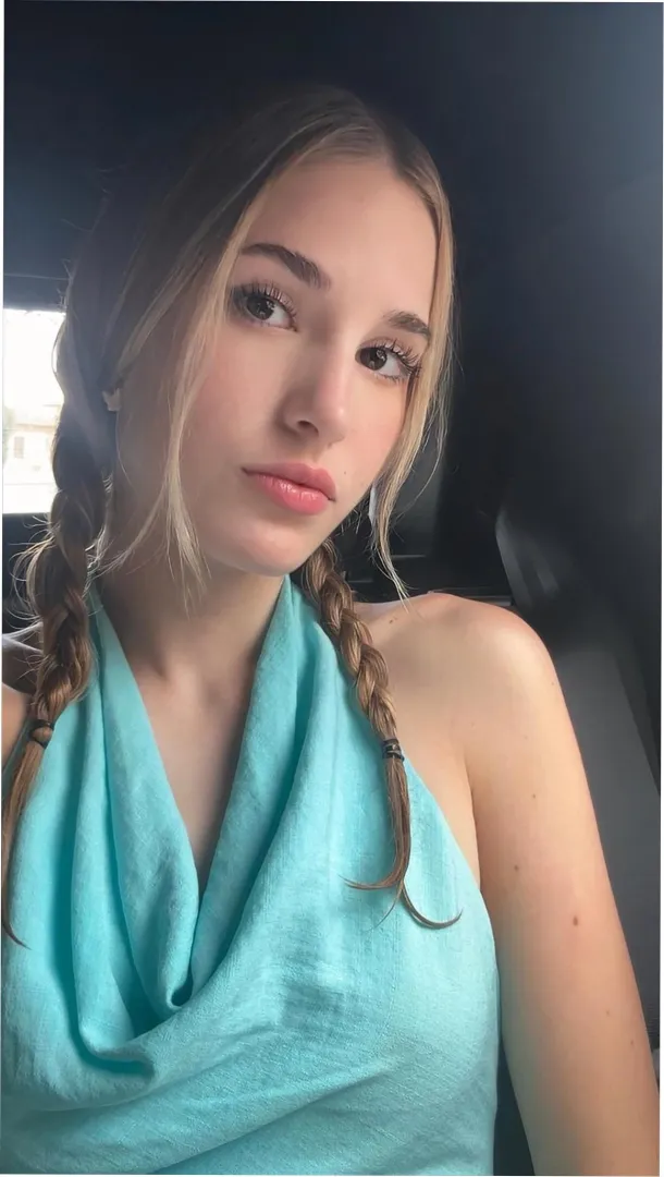 18f this one feels a little more like me posted by TeaseMeBunny