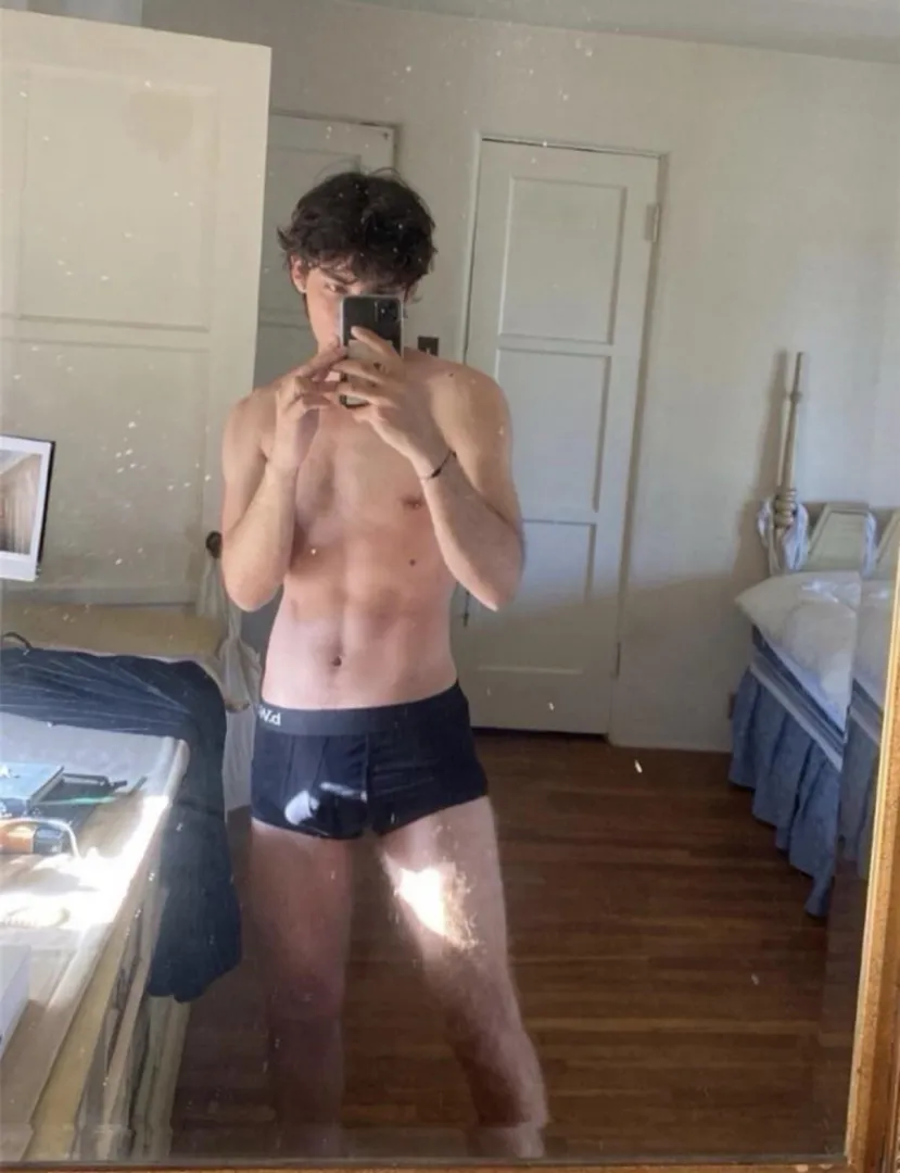 18yo. New here . Make it worth it posted by kingmichh