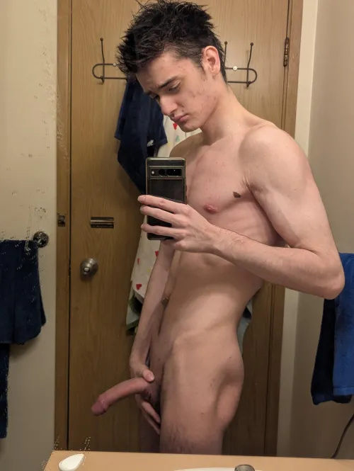 19 and always horny, who's up for a breeding and stretching by Fluffy_Diver850