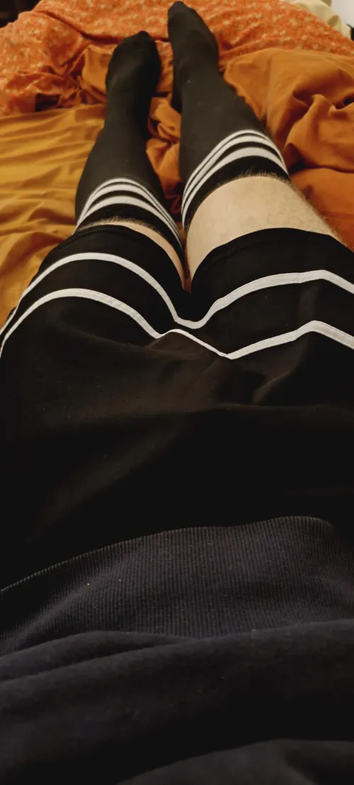 (19) brauche jemanden zum kuscheln und eventuell ein wenig mehr irl pls dm by Initial-Ad-8332