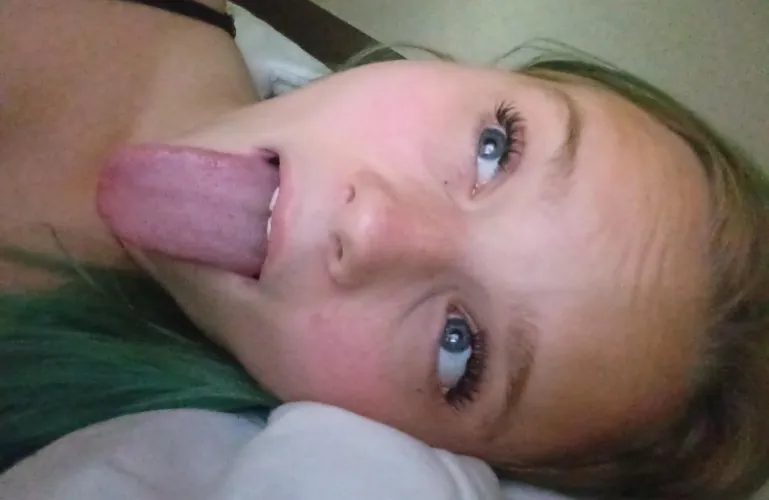 19 F SC Looking for someone who can fuck me rough by yo_favbaddie19