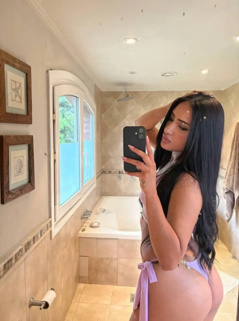 19 [F4M] just want a hard, rough fuck in my ass. Free this weekend? Let’s talk posted by babymoonblossoria