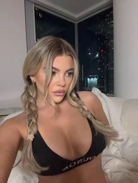 19 [F4MF] Seattle - Looking for a couple in Washington who knows how to share. posted by Alternative-Look-770