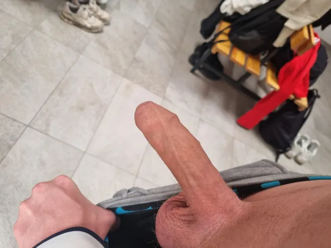 [19] in der sport umkleide  by NightLord1353