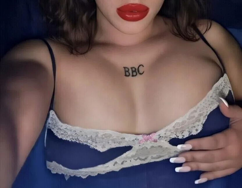 [19] love laying in bed posted by bubblebuttsiss