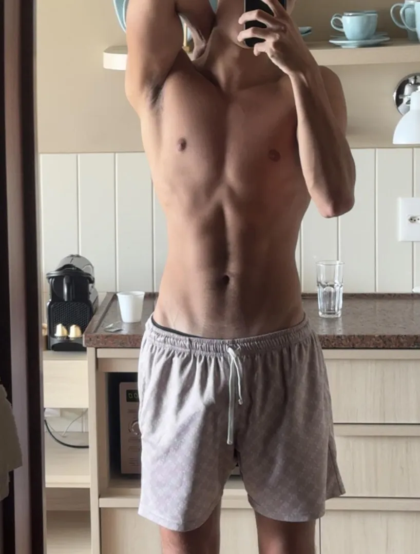 [19] love this photo posted by PeaProfessional3644