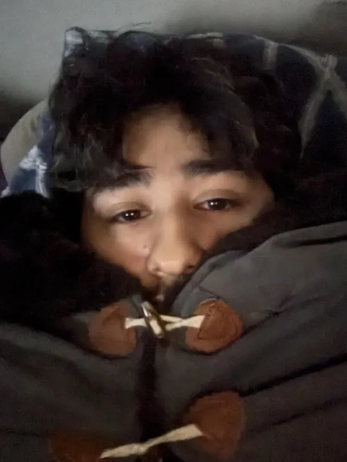 19 M bi curious looking for F or M dm me if interested by BikeBig3491