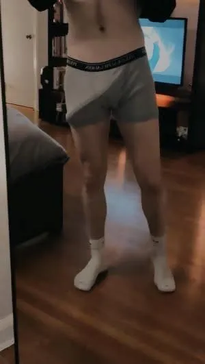 19 Straight - horny and bored posted by Less-Calendar8270