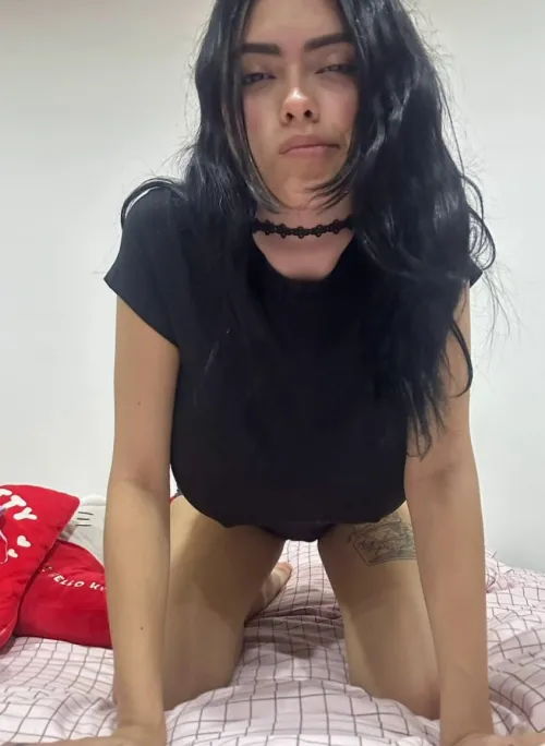 19, super lonely rn anyone wanna meet by Icyhollowing