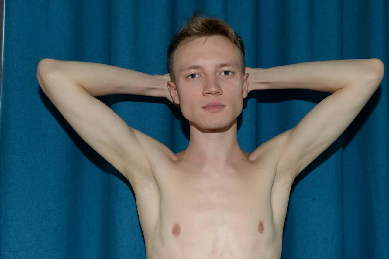 [19] twink pits posted by twink_lovers