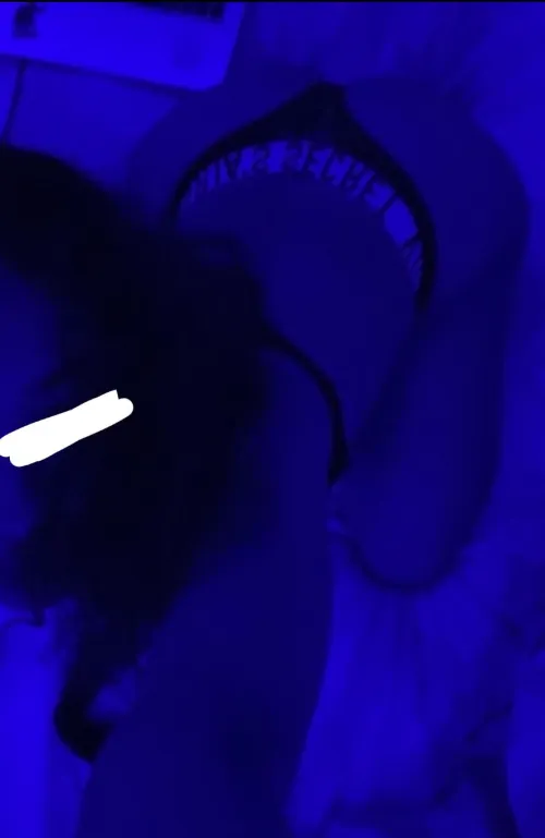 19 yr old brat frm mission dm me $$$ by 2s0ber4ts