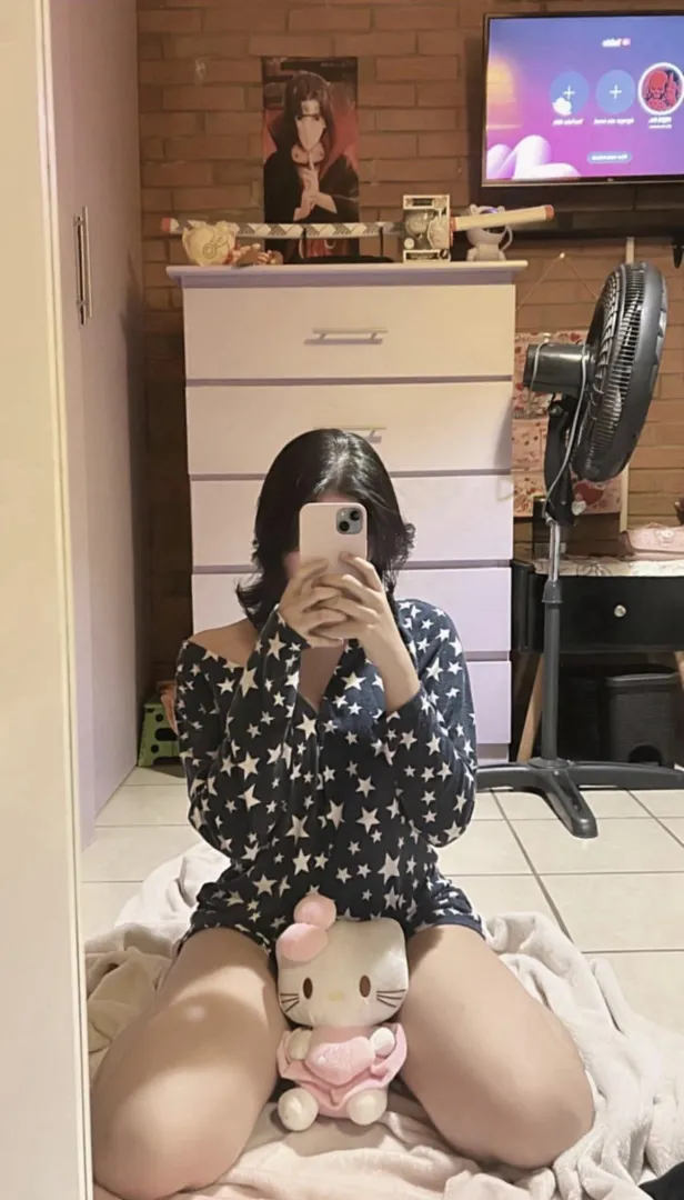 19f looking for a sugar daddy!! posted by Look_See_Do_