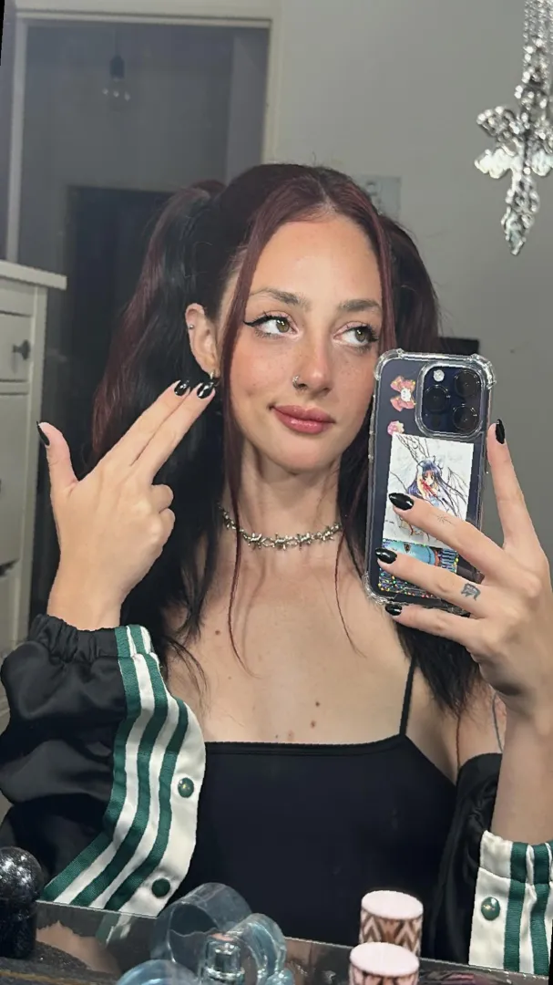 19f4M - can't host - lngtsm: LunaRomes posted by lil-whiff