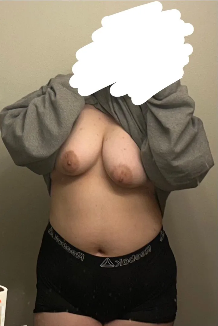 19ftm bouta have a smoke sesh and felt like sharing posted by Easy-Marionberry5099