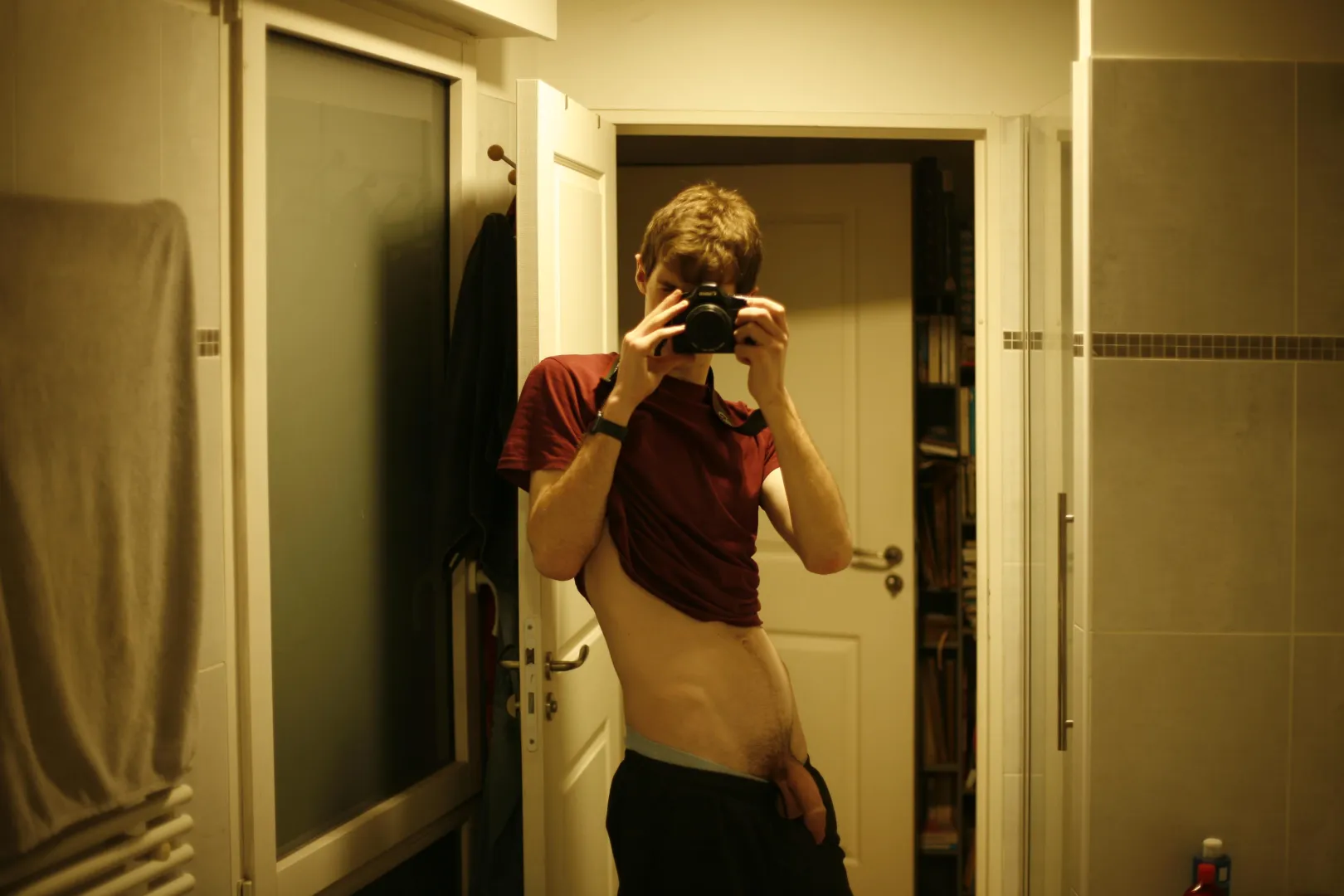 19m 6’3, English boy in Paris posted by ThrowRASad_Macaron