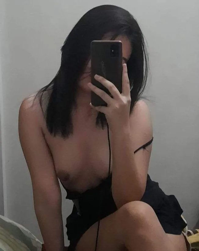 1st post here. Fuckable or Not Fuckble? I wanna know please. posted by PinkyGirl___