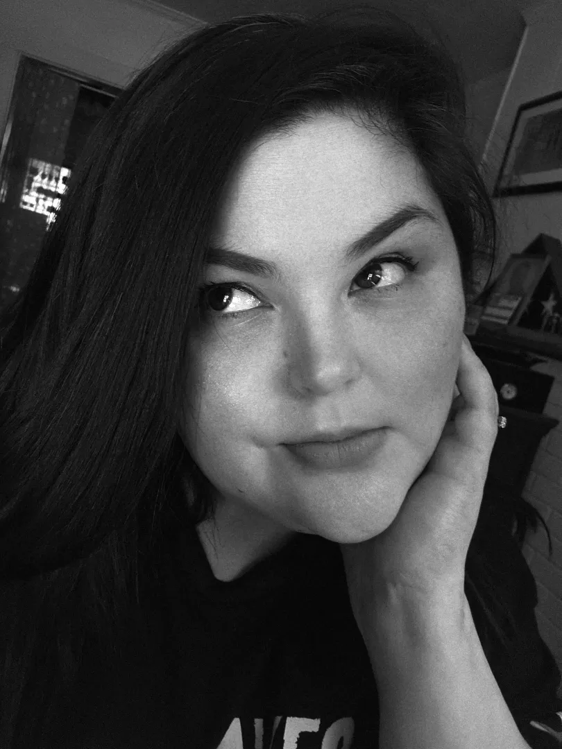 2 am and she calls me cause I'm still awake- can't sleep  posted by MainNo4678