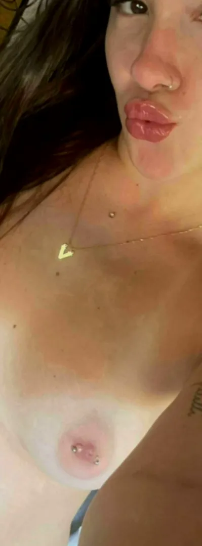 [20] [F4M] [Newark] lets play a game tonight whoever wins will be the dominant one posted by Different_Sea_6852