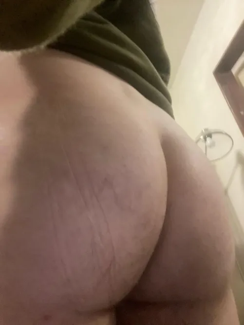 20 lookin to be pounded and spanked I can host in Dartford meets now by Additional_Sky4801