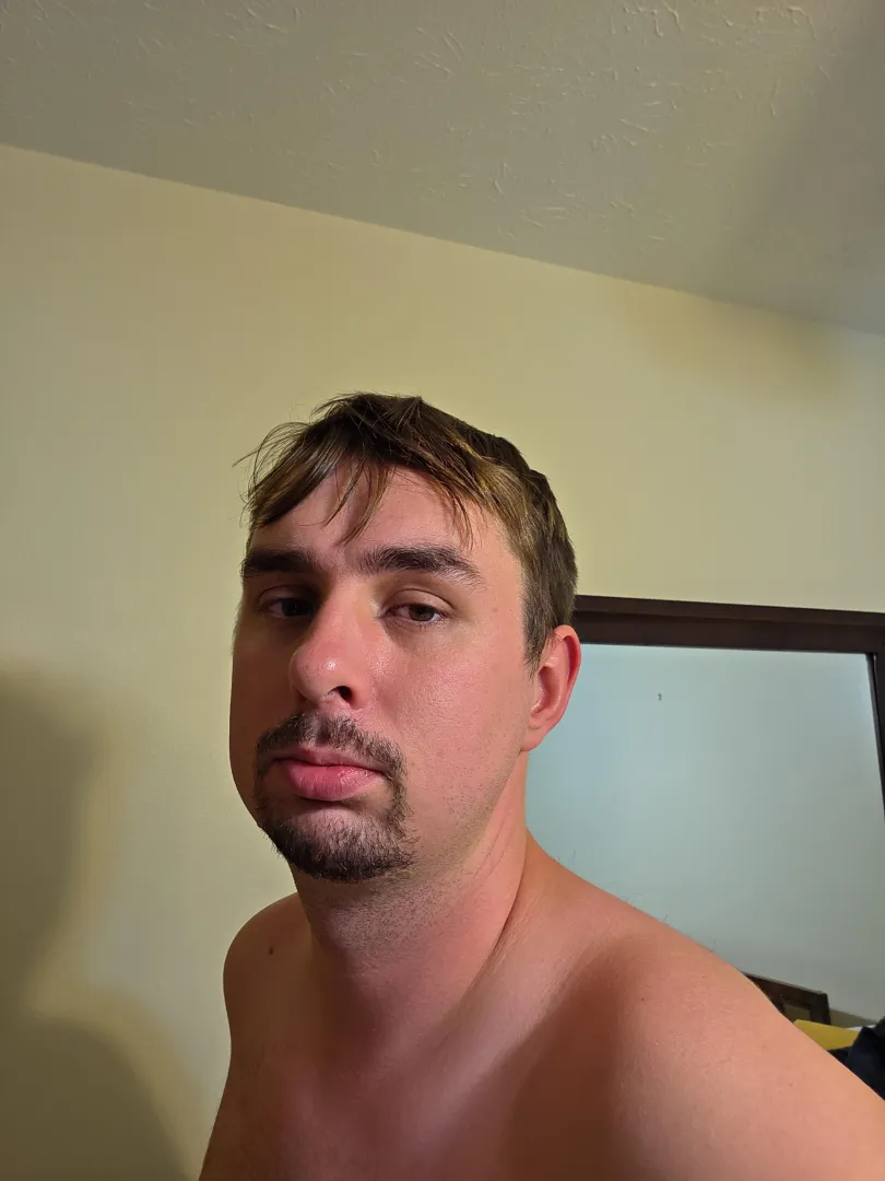 20 M4F Knox, east tn daddy seeking a whiney girl to put over his knee posted by wuzrat