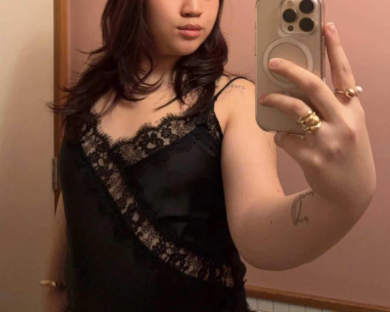 20 (T4A) Who wants some sloppy head? dm me  posted by NeedyBaby6996