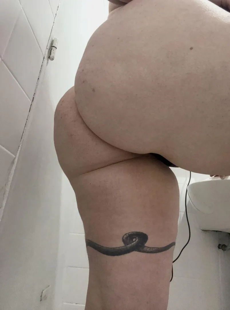 200lbs. Fuckin? posted by EchoOfDesired