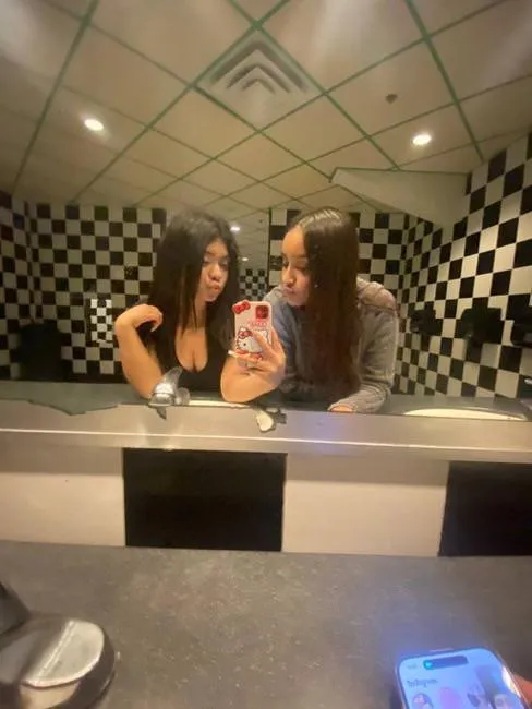 20F besties down to share who’s down to smash my friend or i posted by middle-Ad3327