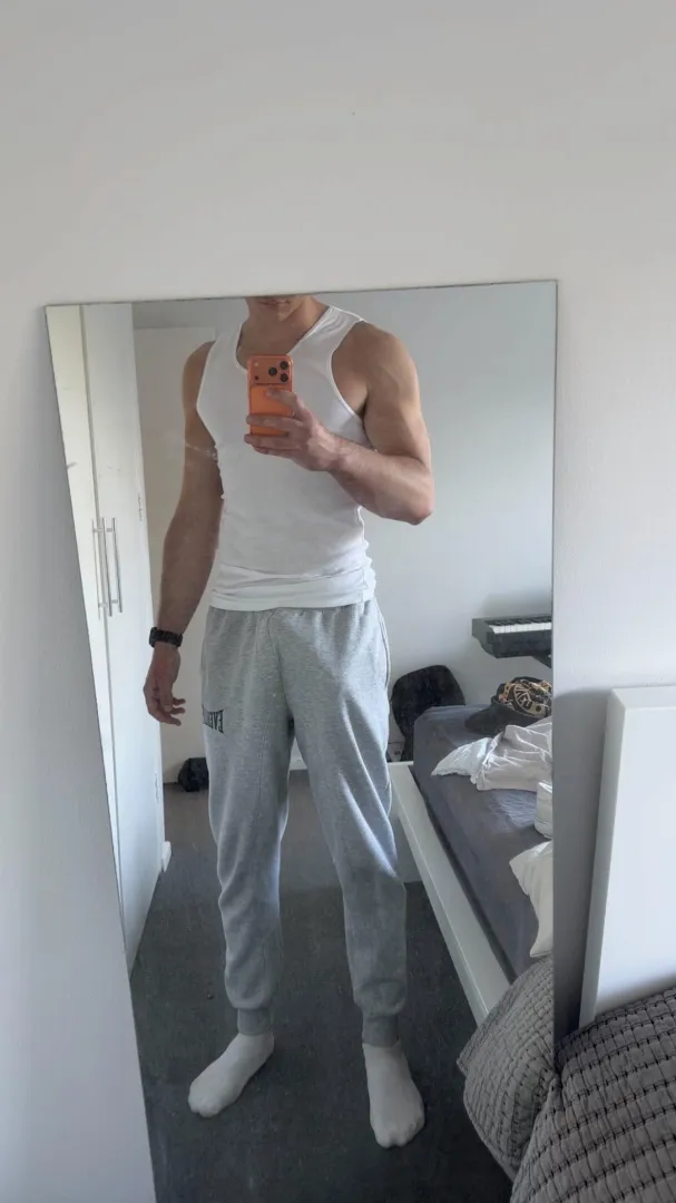 20M. In Melb for two weeks posted by terencemccarthy123