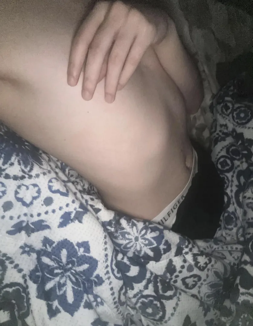 20[M4MF] bi bottom looking for a couple who can host on 3/22 posted by Euphoric_Try_4457