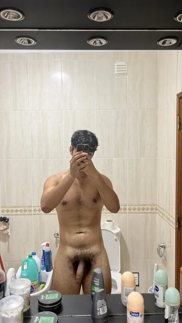 (21) posted by Logabrielexx