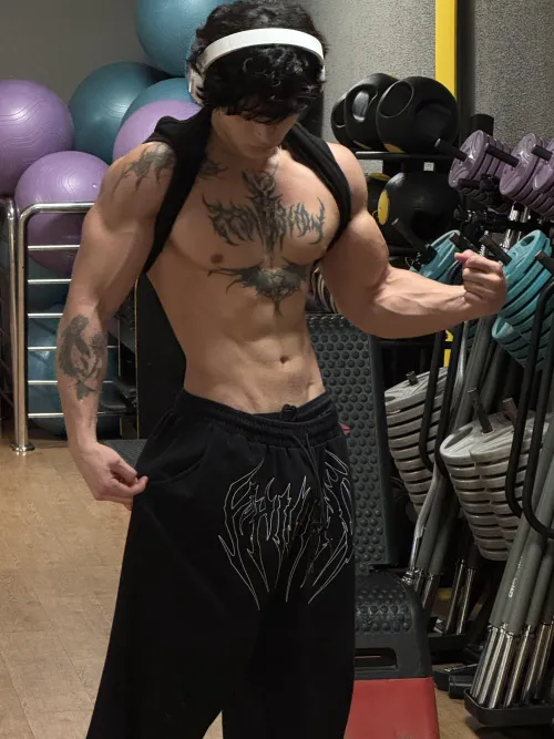 (21) a little posing by fitprince_of